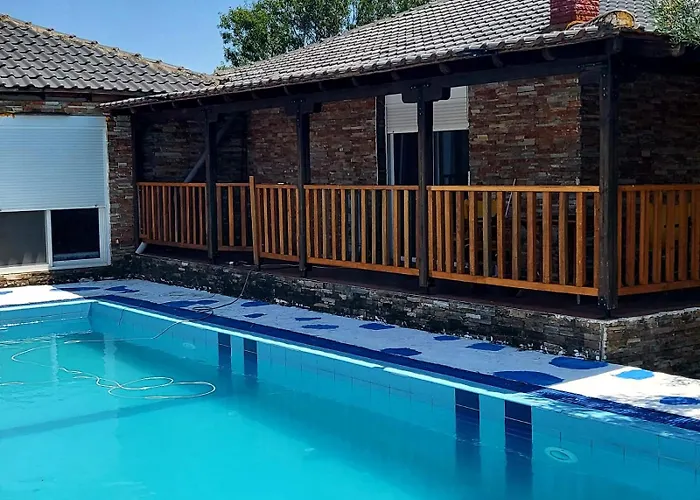 ヴィラ Luxury Pool